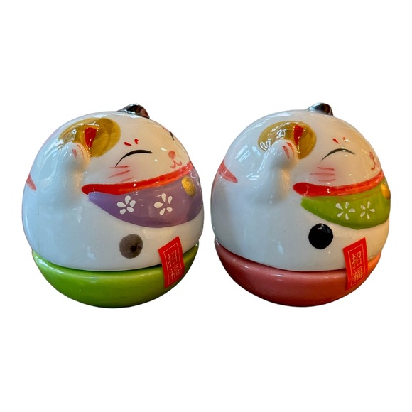 Set of 2 Maneki Neko Ceramic Roly Poly Lucky Cat Wobble Figurine Bell Inside - Picture 5 of 7